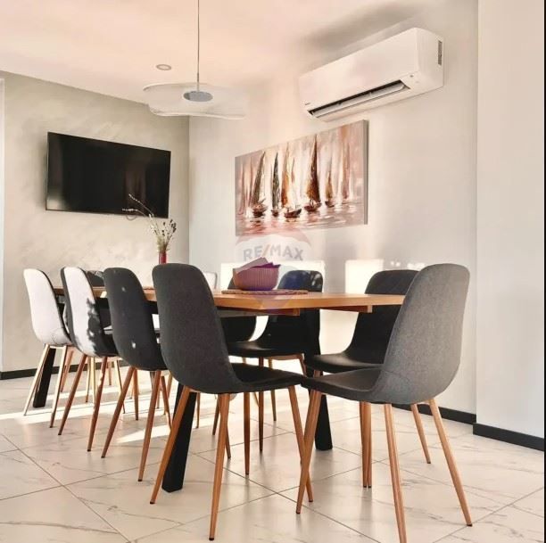 Продава се Къща в Балчик - 280 кв.м за 1500 €/кв.м - Снимка #6