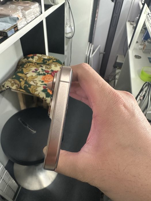 Iphone 16 max 256 dog’