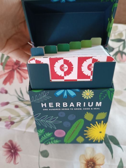 Herbarium - карти