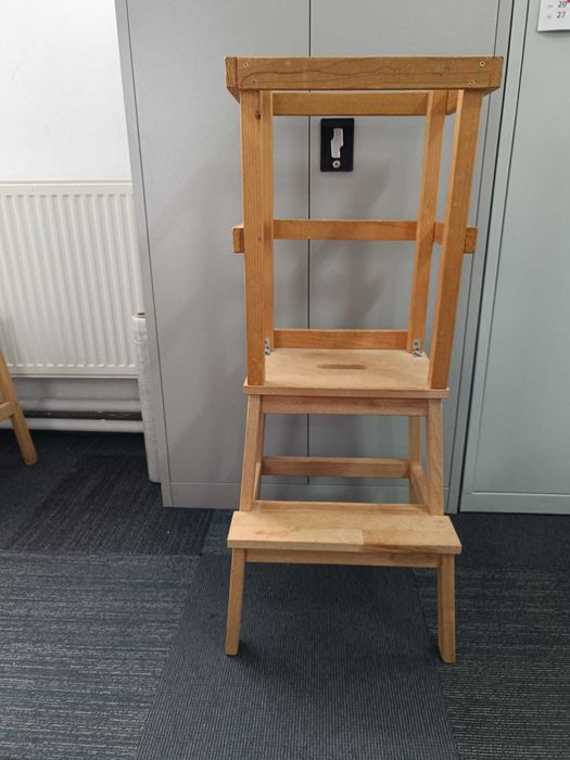 Scaun cu protectie pentru copii