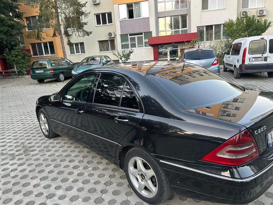 Затъмняване на автостъкла/ полиране на фарове/ монтаж на защитно фолио