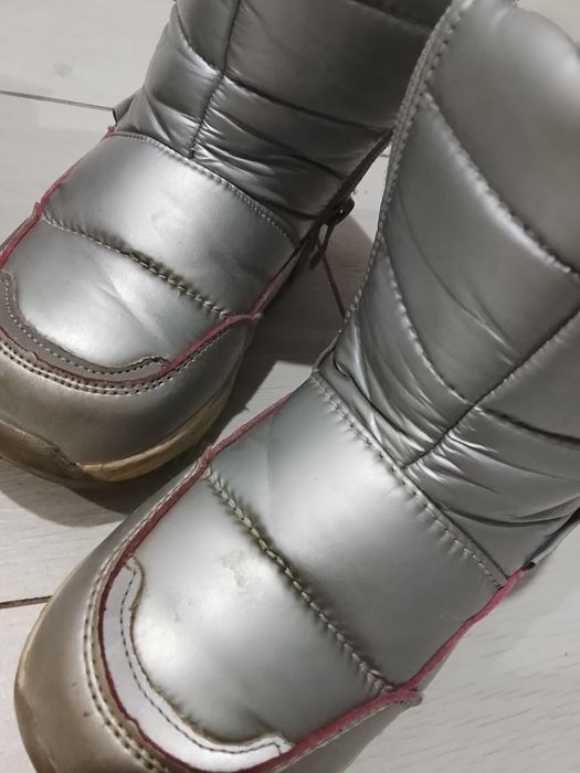 Продам зимние, осенние Ботинки на девочку