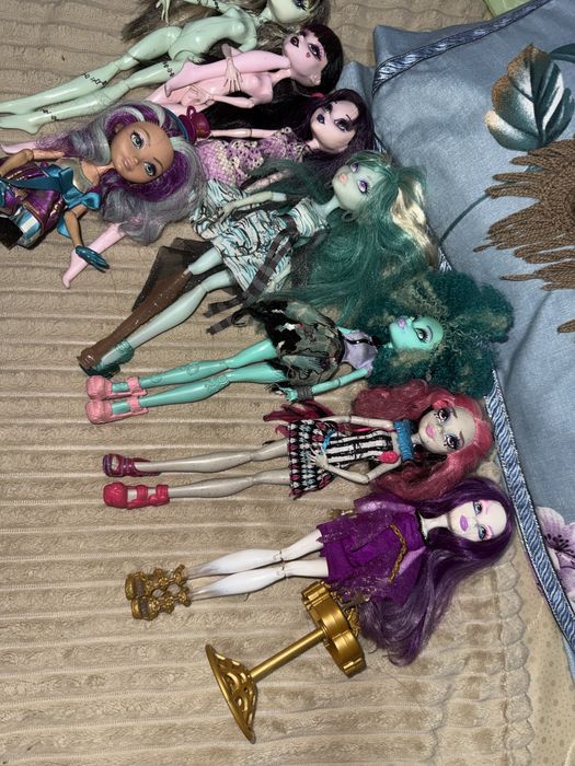Monster High, Ханни Свомп. Вандала Дублонс