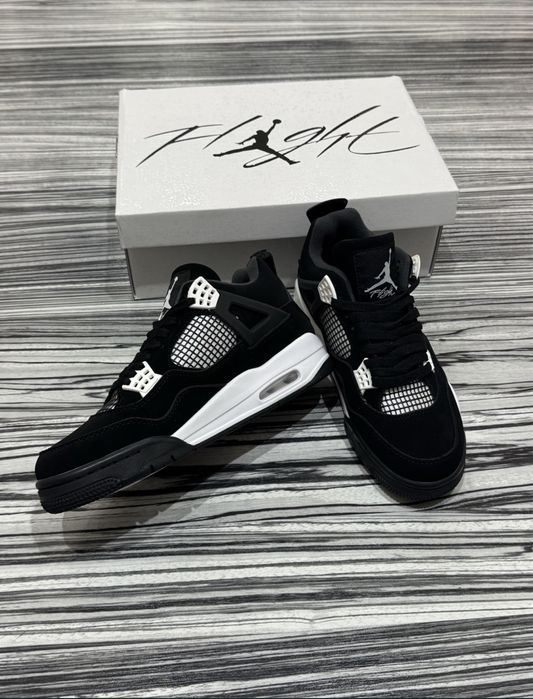 Jordan 4 White Thunder