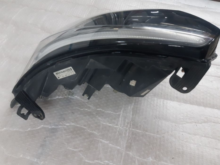 Far stanga Renault Master 4 dupa 2019