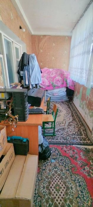 Чиланзар 9 2/2/4 кирпич 2*6 балкон Царство Недвижимости