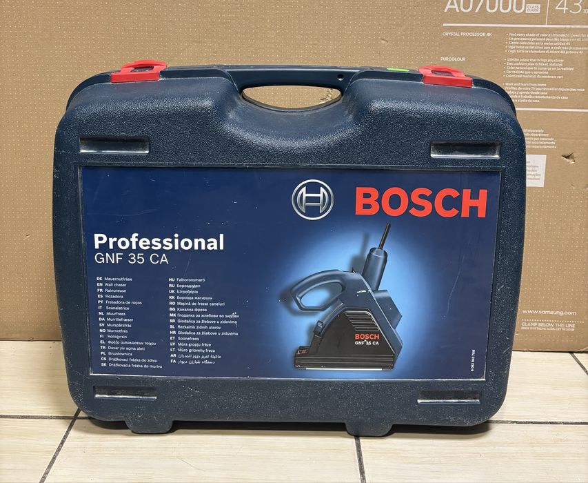 MDM vinde: Masina de frezat caneluri Bosch GNF 35 CA.