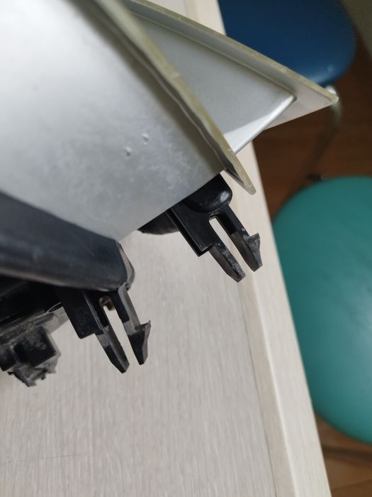 Продам противотуманки на Лексус 470. Оригинальные противотуманки.