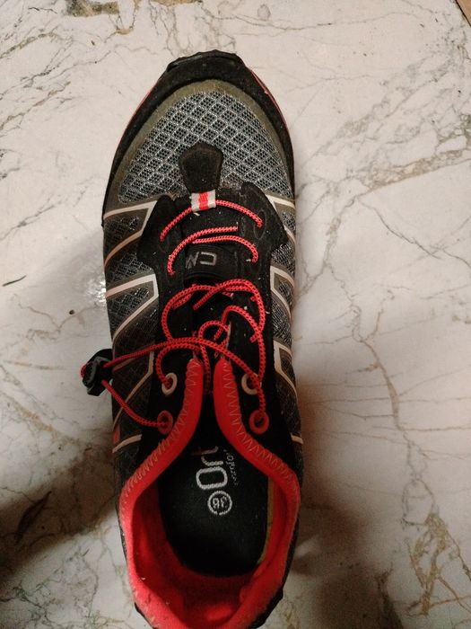 Обувките въобще не съм носени