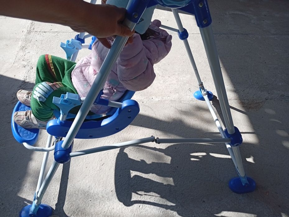 Качели в хорошем состоянии