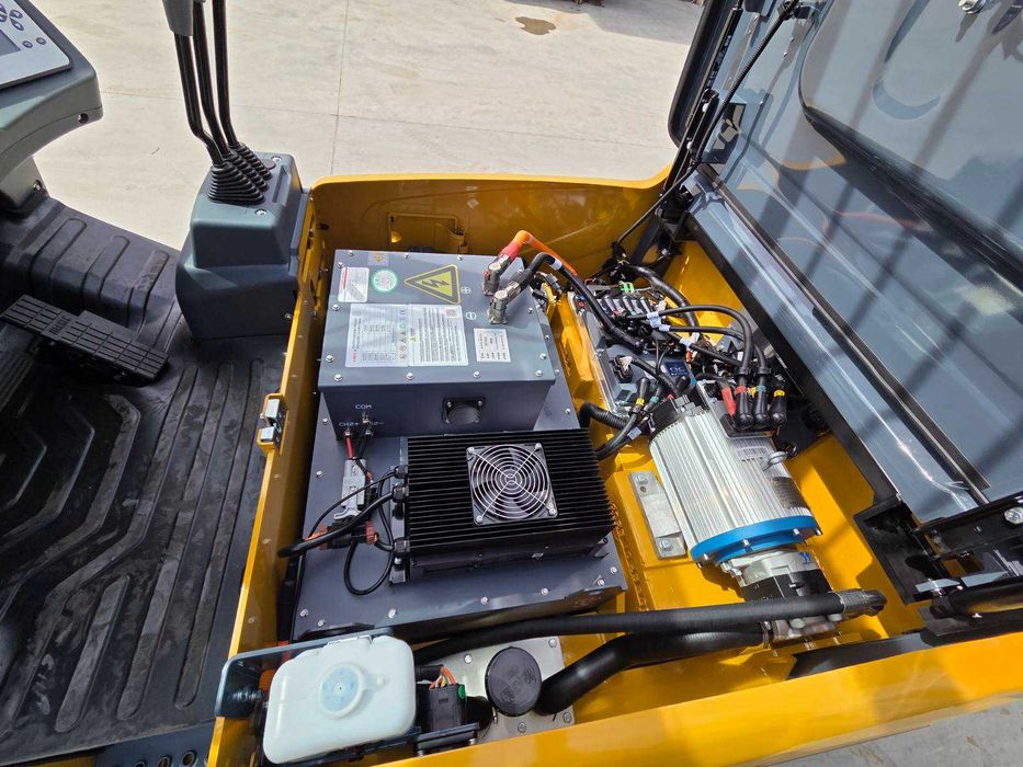 Electrostivuitor Stivuitor Electric Motostivuitor LITHIUM 1800kg 2500kg