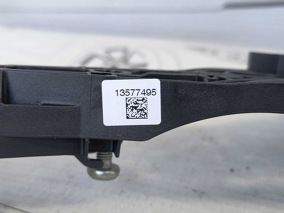 Suport Mâner Exterior Portieră Față / Spate Dreapta Opel Astra J / Insignia A Cod OEM 13577495 (5C2)