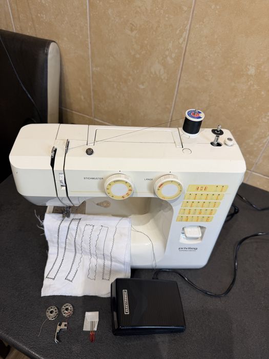 Masina de cusut Privileg coase materiale groase