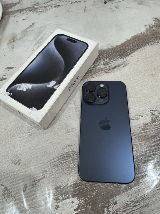 Продам айфон 15 про