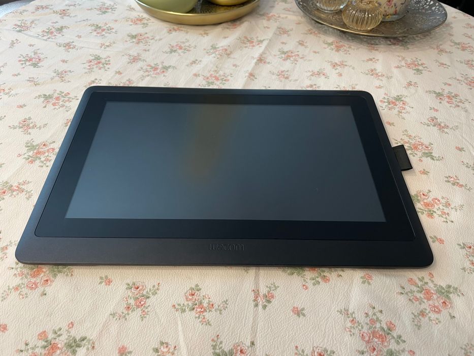 Графичен таблет WACOM Cintiq 16