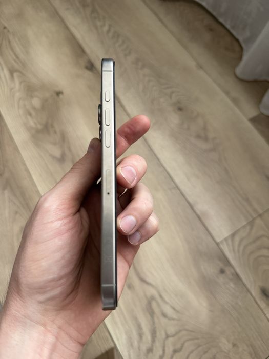 Vand telefon Iphone 16 Pro Max