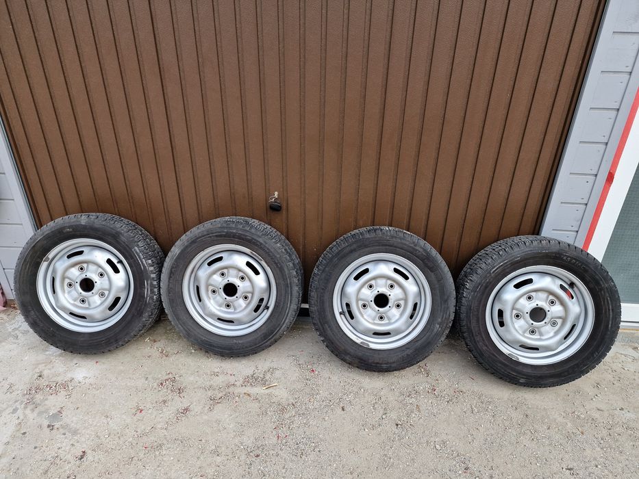 Jante cu anvelope vara Ford Transit - ambele noi