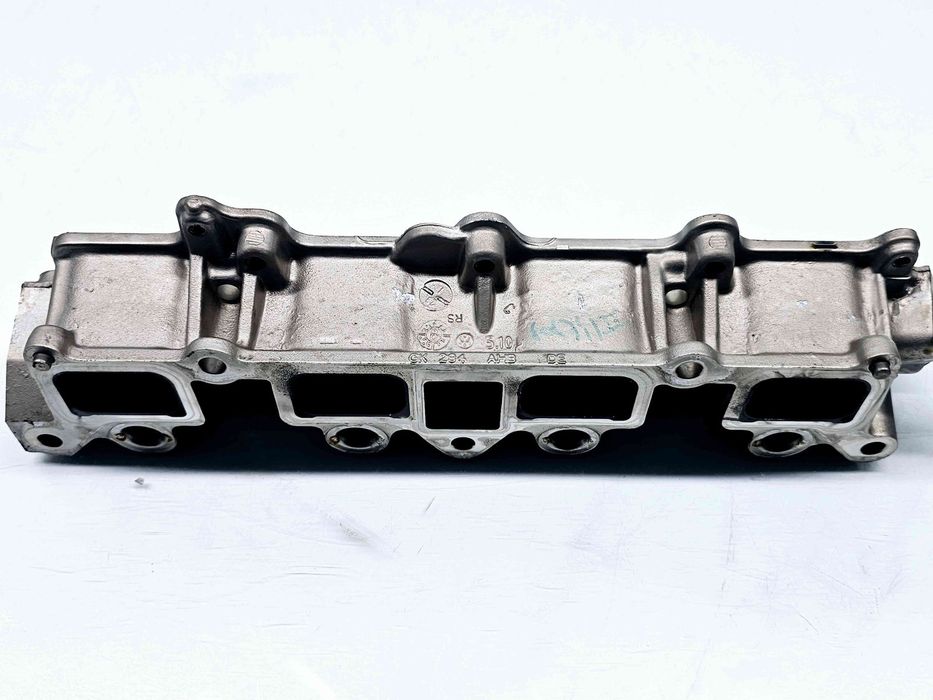 Rampa injectoare Volkswagen Golf 6 (5K1) [Fabr 2009-2013] GK284AHB 1.4