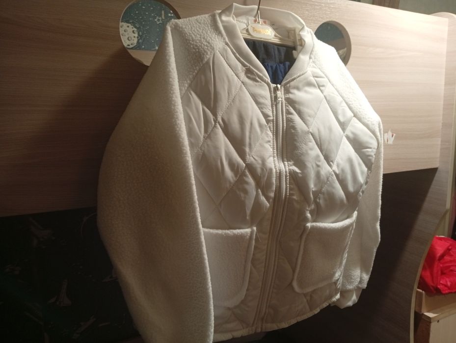 Продам куртку весна-осень