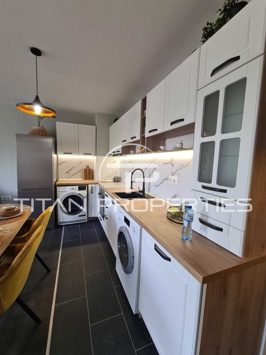 Продава се Тристаен апартамент в Пловдив, Христо Смирненски - 113 кв.м за 1677 €/кв.м - Снимка #4