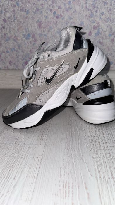 Кроссовки размер 38-39