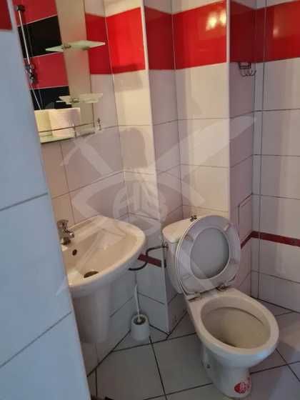 Тристаен апартамент в района на Базар Левски - 97714