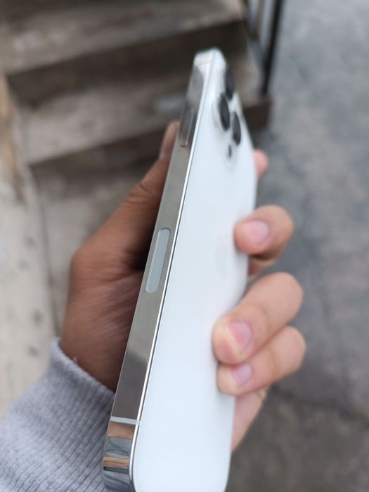 Iphone 13 pro max sotiladi