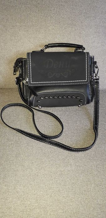 Дамска чанта малка