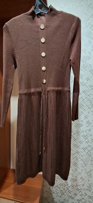 Продам платье новое