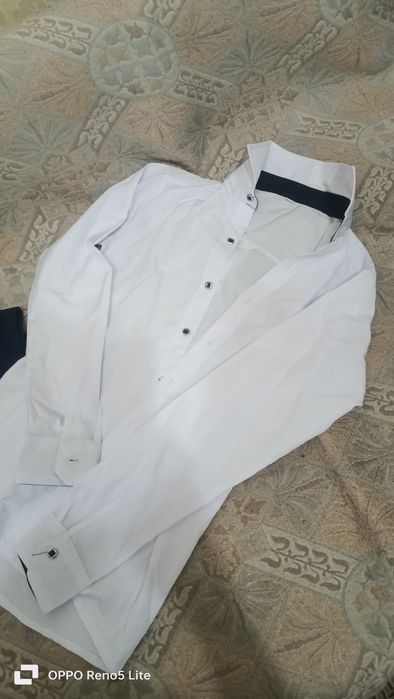 Продам белую новую рубашку