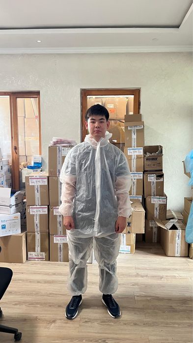 Комбинезон защитный одноразовый