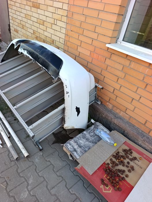 Продам бампер нексия