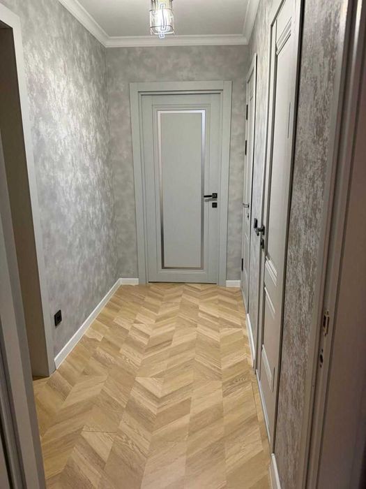 4-комнатная на 8 мкрн ][