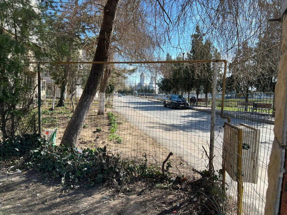 Inchiriez spatiu comercial Zona Intim