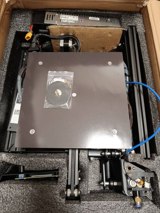 Imprimanta 3d ender 3d - defecta