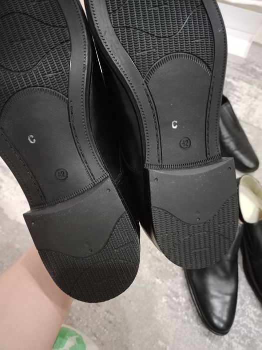 Продам мужские туфли 42р