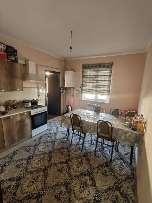 3 Xonali uy sotiladi