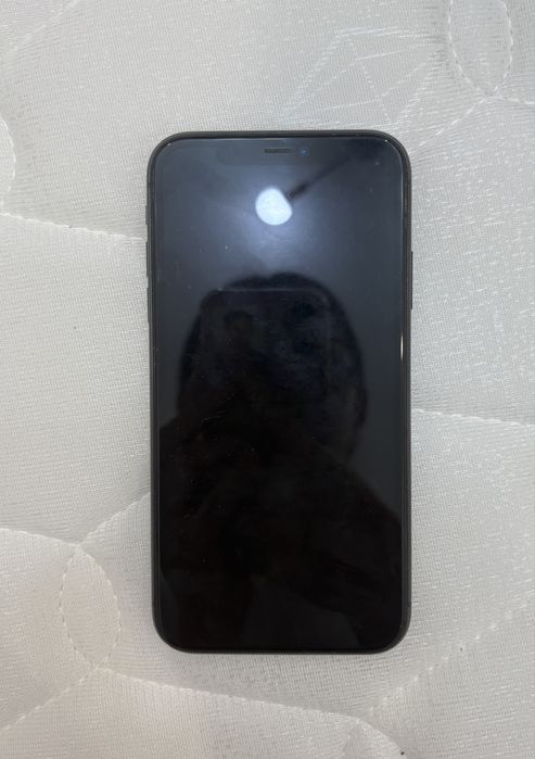 Продаю iPhone 11