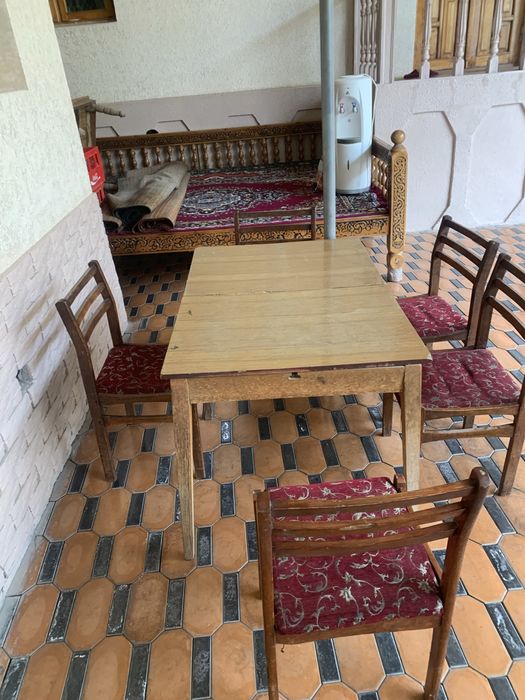 Стол стул сотилади