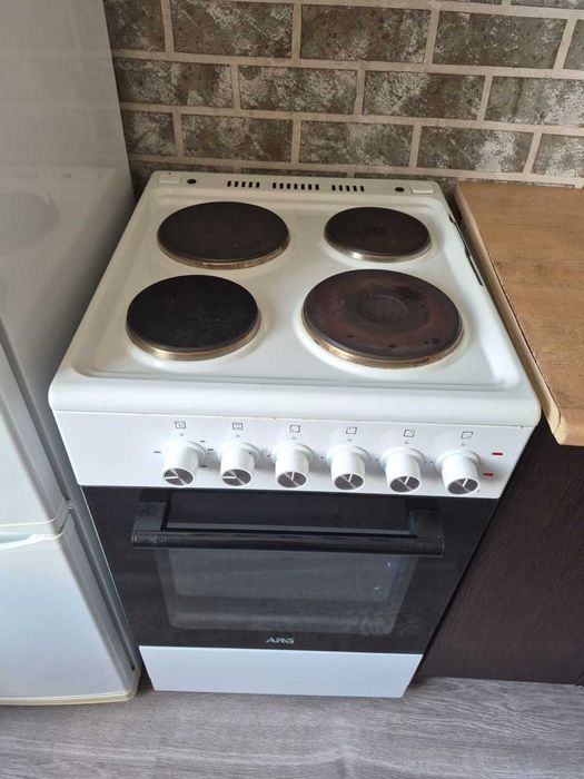 Продам плиту электрическую ARG
