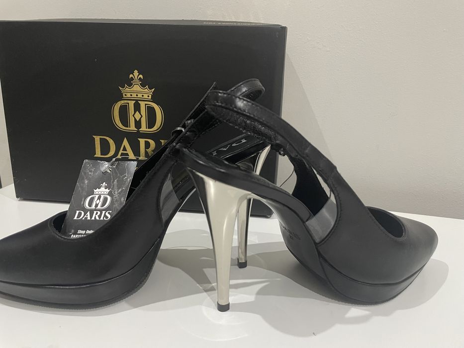 С етикет! Обувки Daris 37 номер