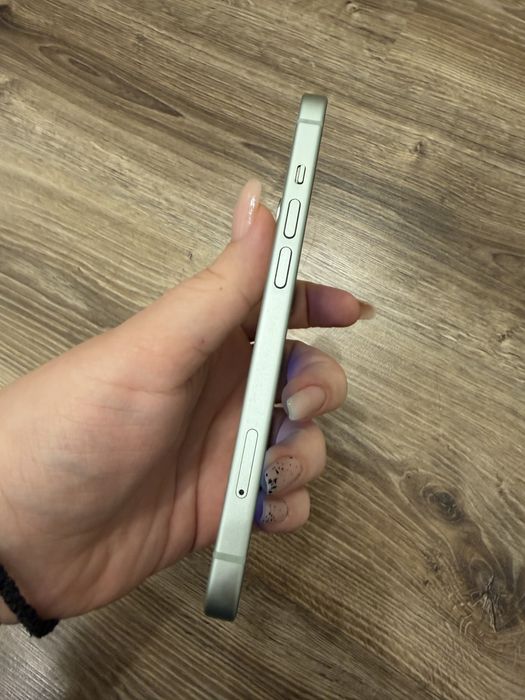 Iphone 15 green 128 GB