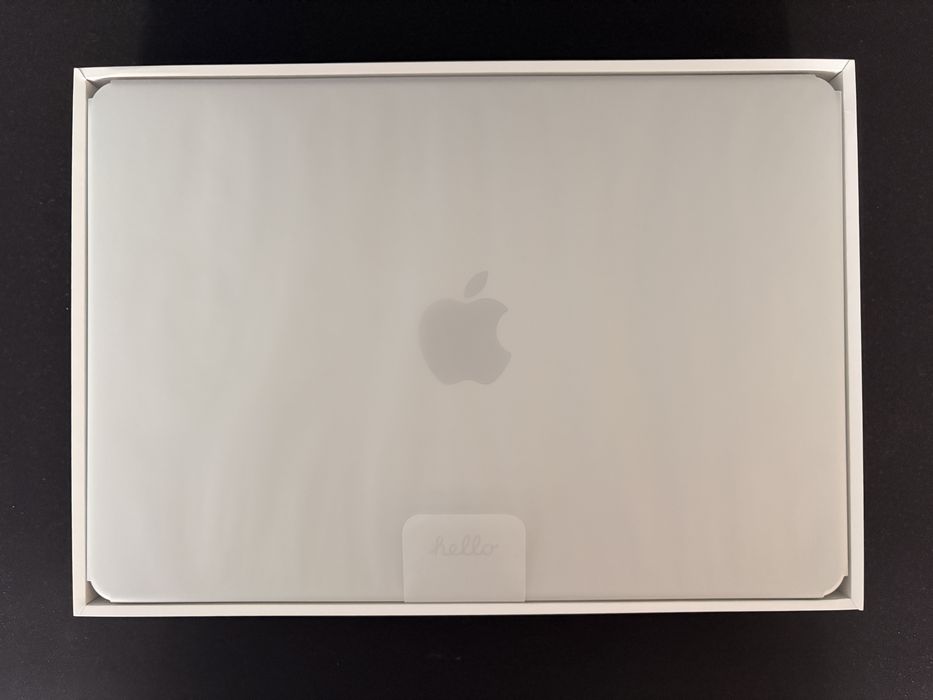 MacBook Neo 13” NOU – 8GB RAM / 256GB SSD – Nefolosit