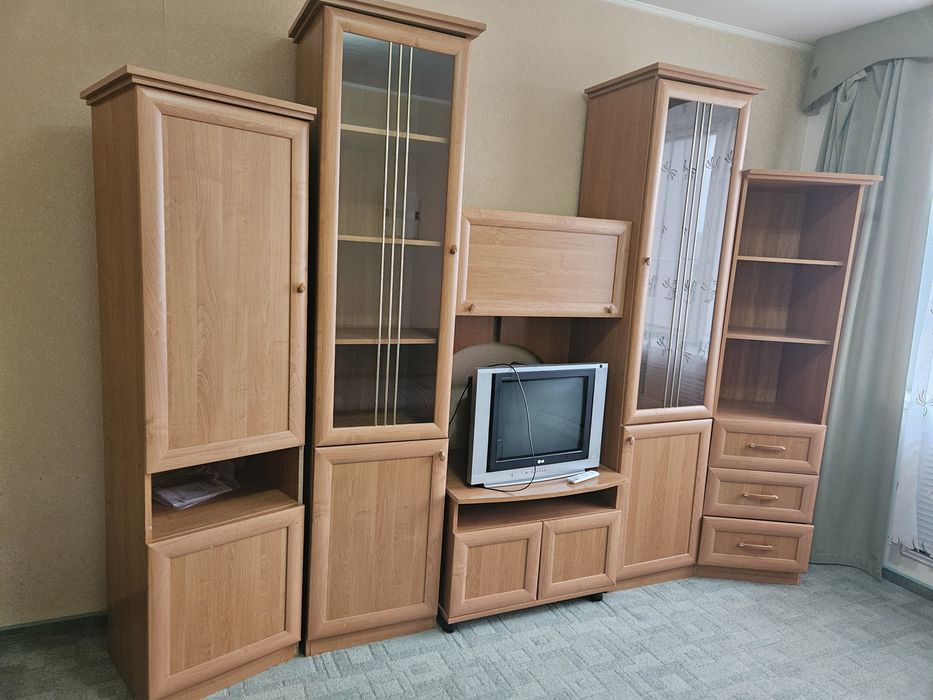 Стенка в отличном состоянии