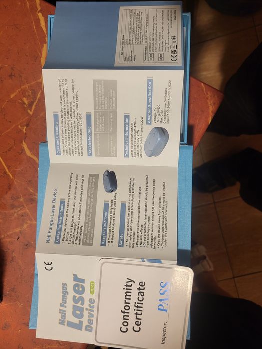 Aparat pentru tratarea ciupercii unghiilor