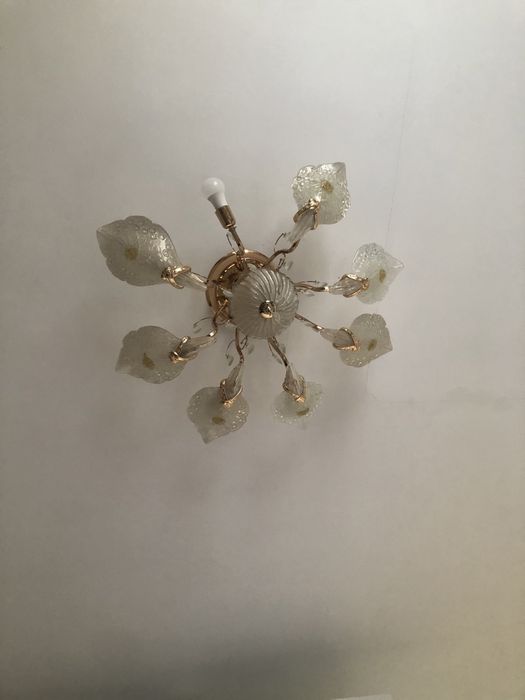 Мебель для спальни и люстры