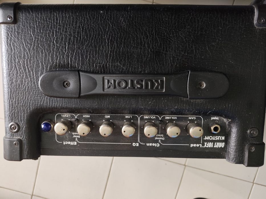 Китарно комбо усилвател Kustom Dart 10FX - 10W с ефекти