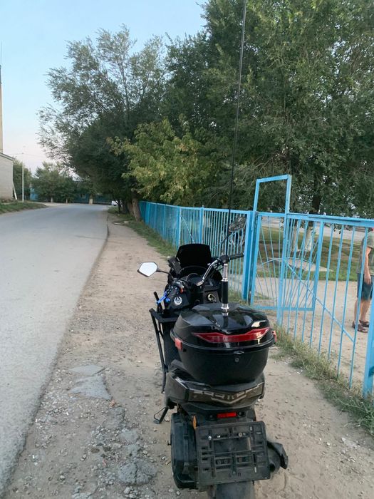 Макси скутер 150 кубов