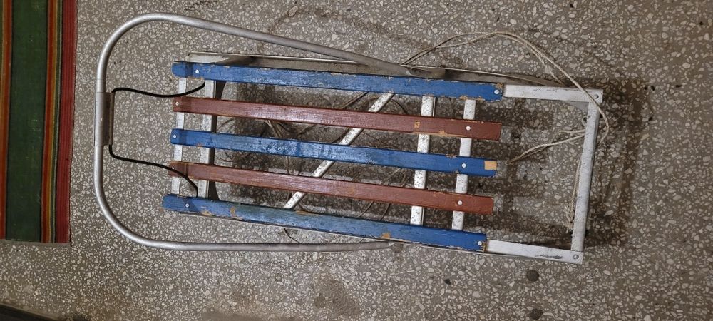 Продам Санки б/у.