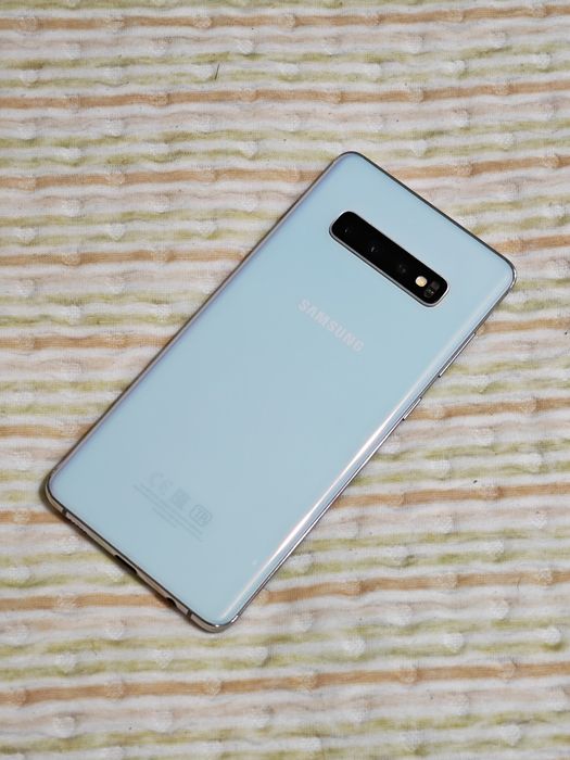 Samsung S10 Plus 128 gb Ram 8 EAC